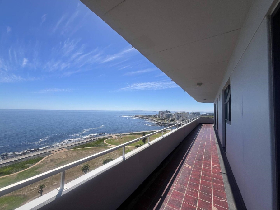 To Let 3 Bedroom Property for Rent in Sea Point Western Cape